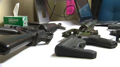 Bill to raise age for semi-automatic rifle purchases clears Texas House committee